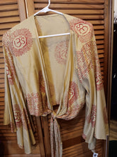 Load image into Gallery viewer, Om Crop Wrap Top