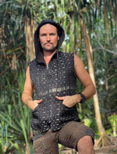 Load image into Gallery viewer, Men&#39;s Silk Hoodie Vest