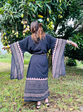 Load image into Gallery viewer, Blockprint Kimono