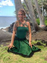Load image into Gallery viewer, Criss-Cross Strappy Tank Top