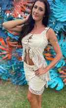 Load image into Gallery viewer, Lace High-Low Tank Top