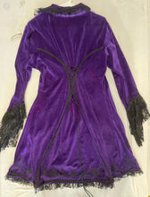 Load image into Gallery viewer, Velvet Jacket with Lace
