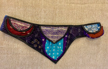 Load image into Gallery viewer, Indian Silk Utility Belt 3 Triangle Pocket