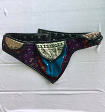 Load image into Gallery viewer, Indian Silk Utility Belt 3 Triangle Pocket